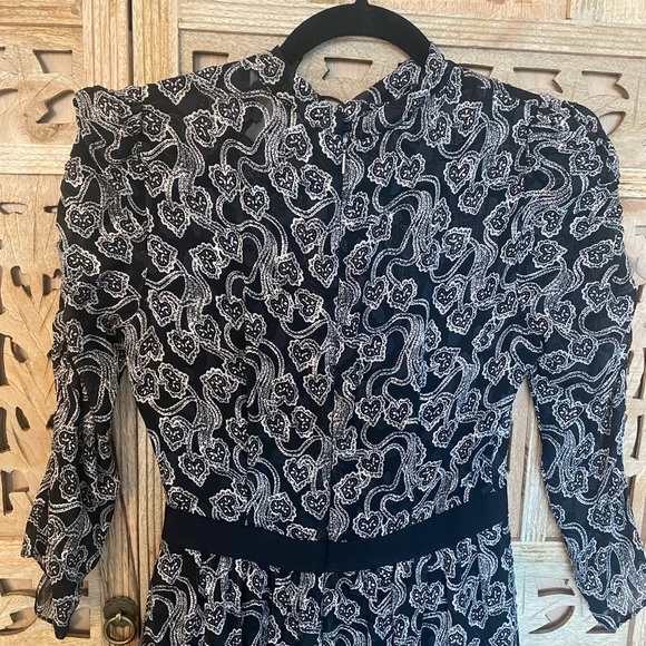 Rebecca Taylor Silk dress w grosgrain ribbon waist.  Pattern of heart flowers - Picture 3 of 9